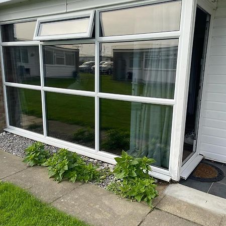 Seabreeze Number 74 Includes Swimming Passes And Club Entry Villa Scratby Exterior photo